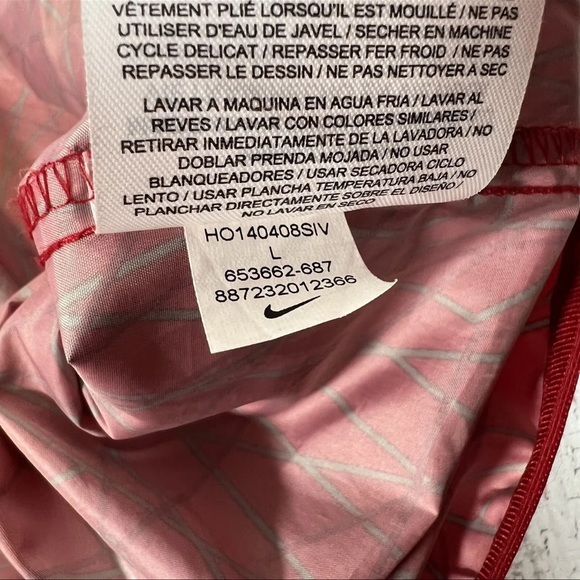 Nike Men’s Ru City Scape Packable Jacket Windbreaker Red Black Size Large - Picture 9 of 9